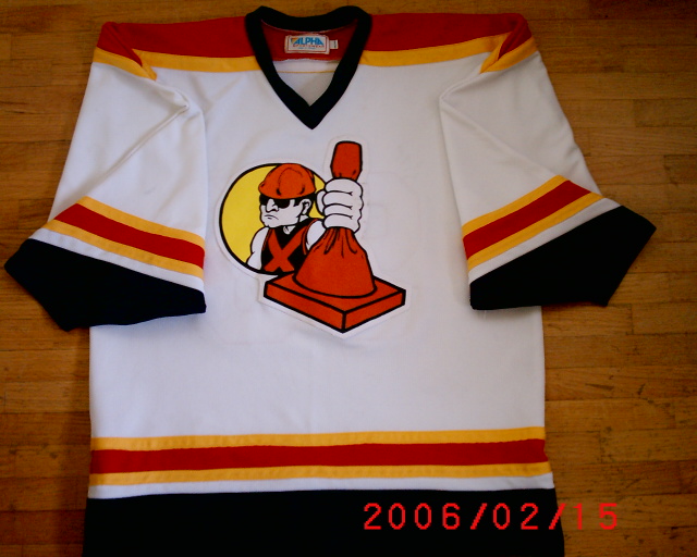 pylonsjersey2004a.jpg